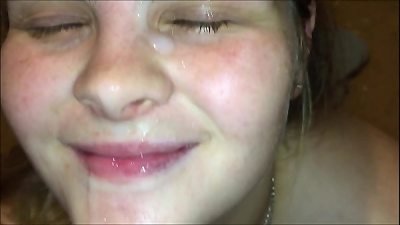 Teen babe get recorded by guy Iphone giving amazing blowjob and taking a huge cum facial